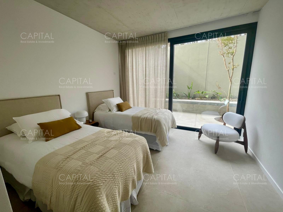 Apartamento ID.38226 - Departamento  en venta sobre el mar en La Barra con piscina y parrillero