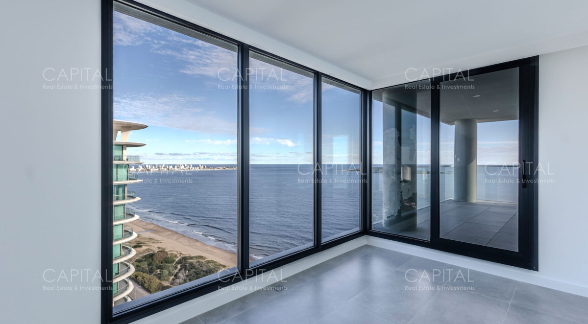 Apartamento ID.37953 - Penthouse en edificio Venetian Playa Mansa en Venta