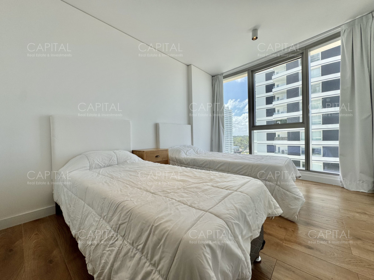Apartamento ID.38142 - Trump Tower de tres dormitorios esquinero en venta