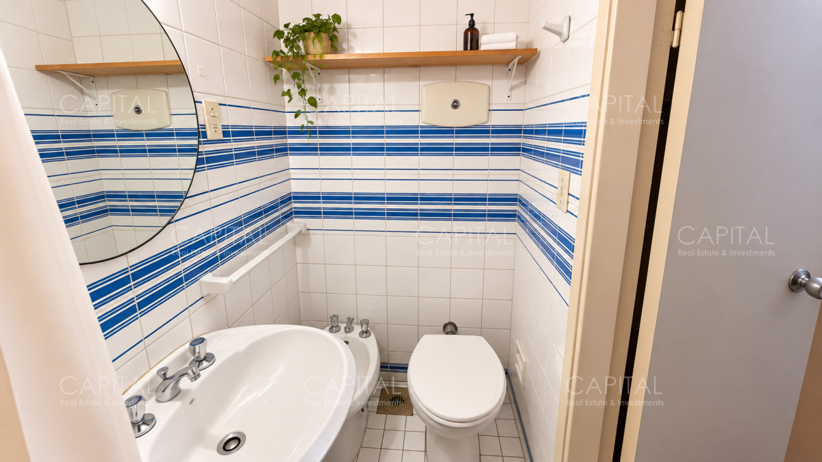 Apartamento ID.40808 - Apartamento en venta en Península, Punta del Este, ubicado a 100 metros del mar.