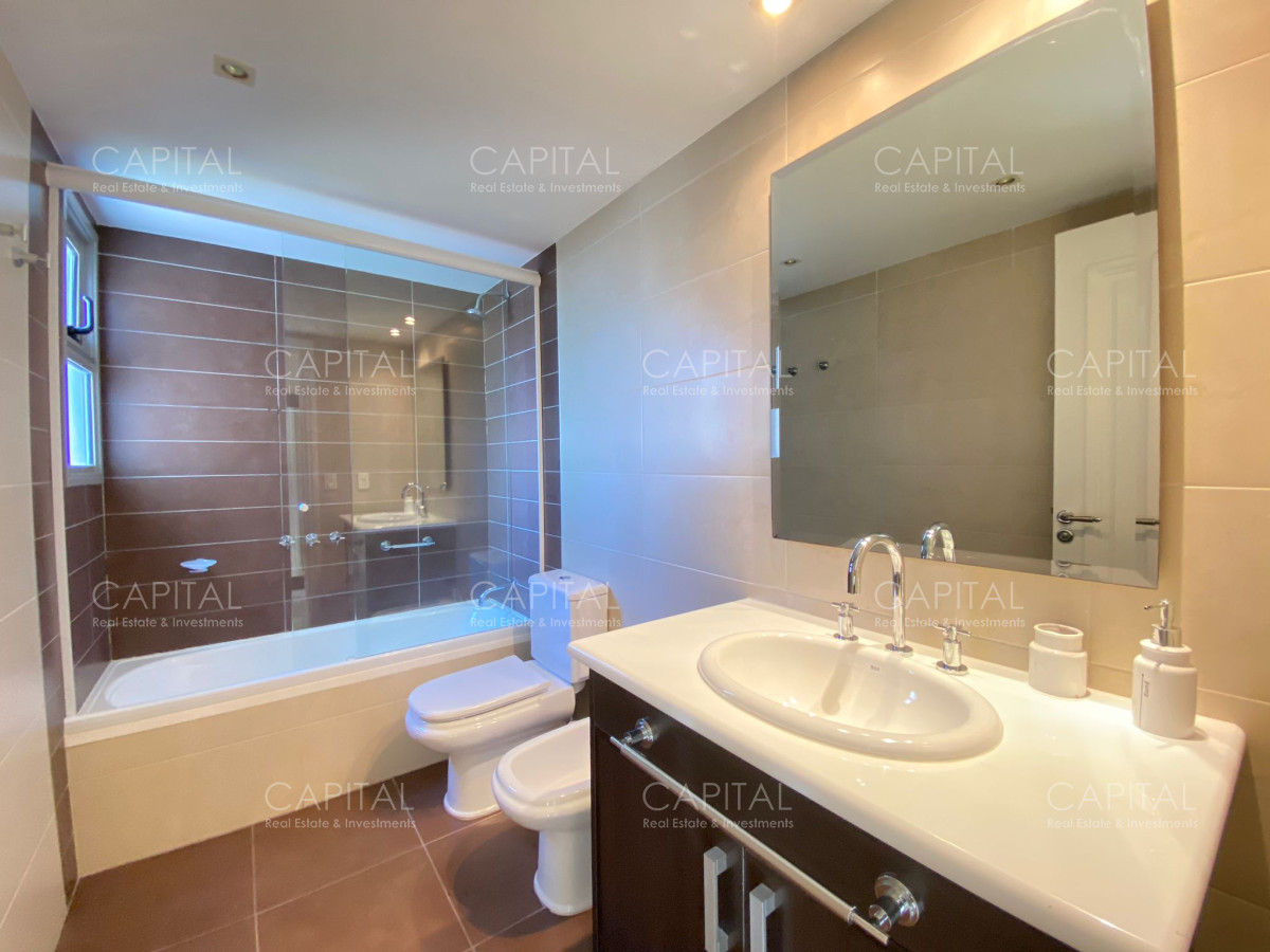 Apartamento ID.35599 - IMPERIALE ESQUINERO EN VENTA 3 DORMITORIOS Y SERVICIO