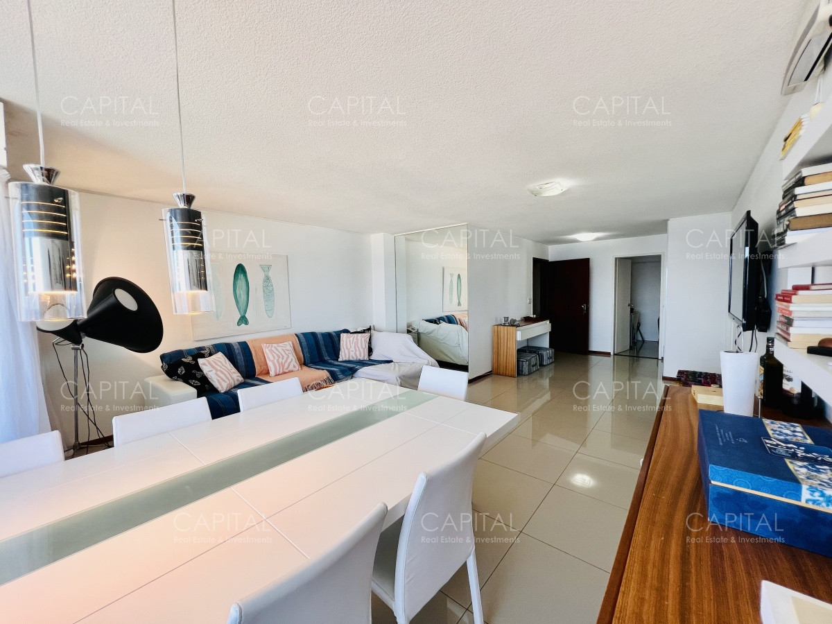 Apartamento ID.25978 - Muy lindo apartamento de tres dormitorios con vista a la Brava en venta
