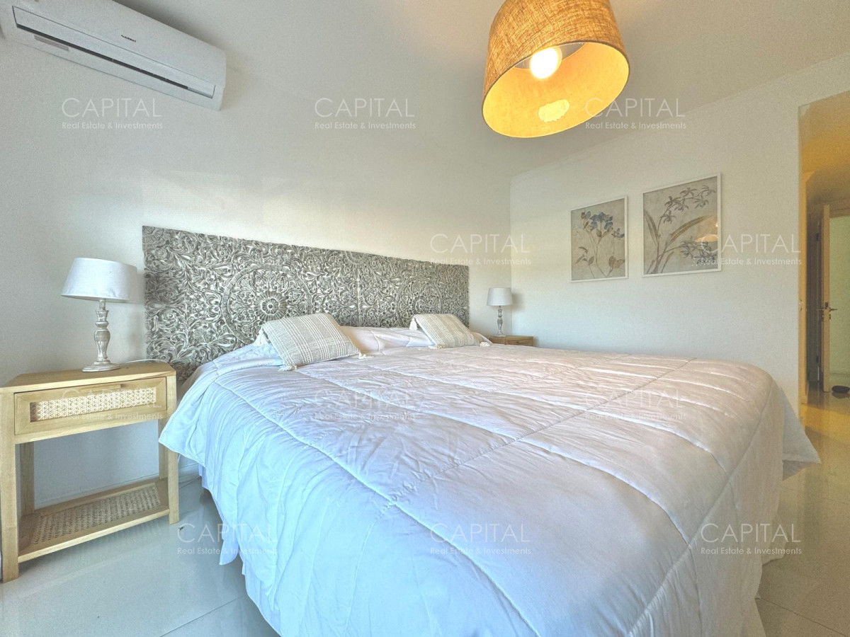 Apartamento ID.33022 - Apartamento en Venta 3 Dormitorios + Servicio Frente al Mar