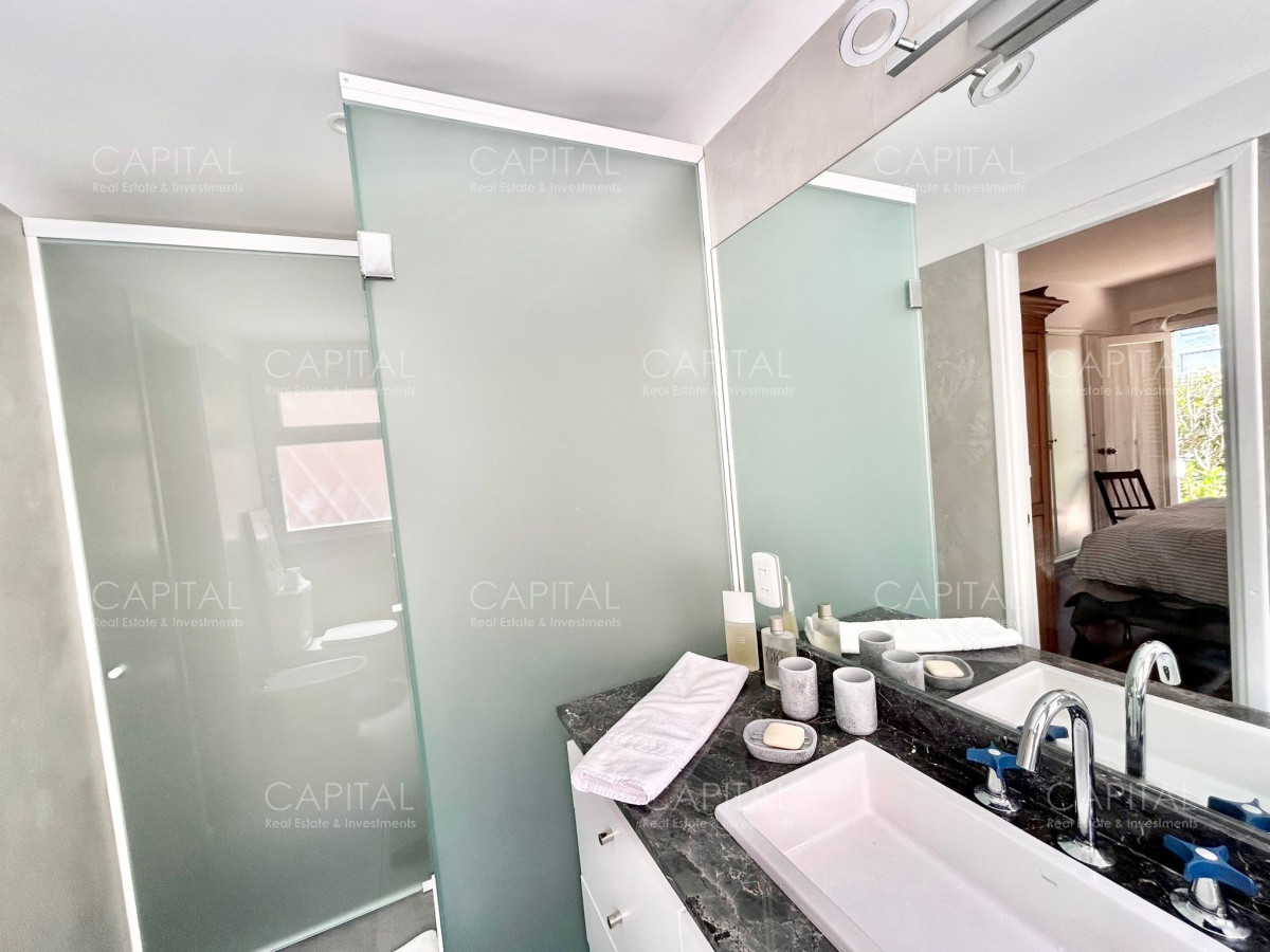 Apartamento ID.35367 - Apartamento en venta, Península - Punta del Este 