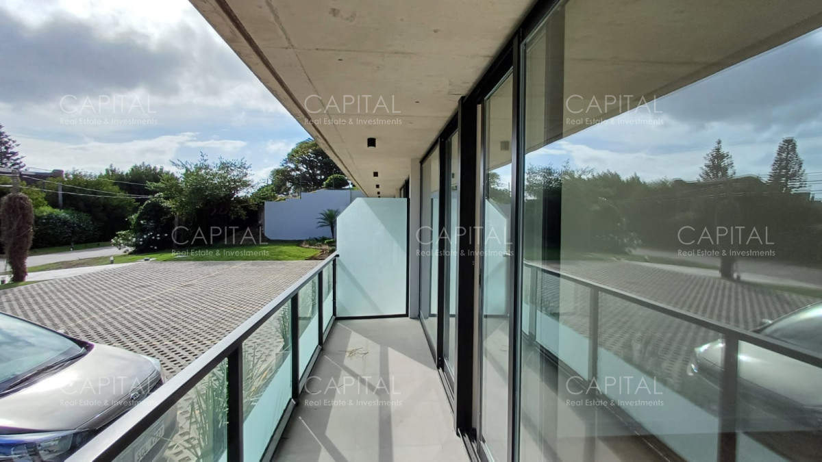 Apartamento ID.37902 - Apartamento de un dormitorio en venta. Playa Mansa, Punta del Este.