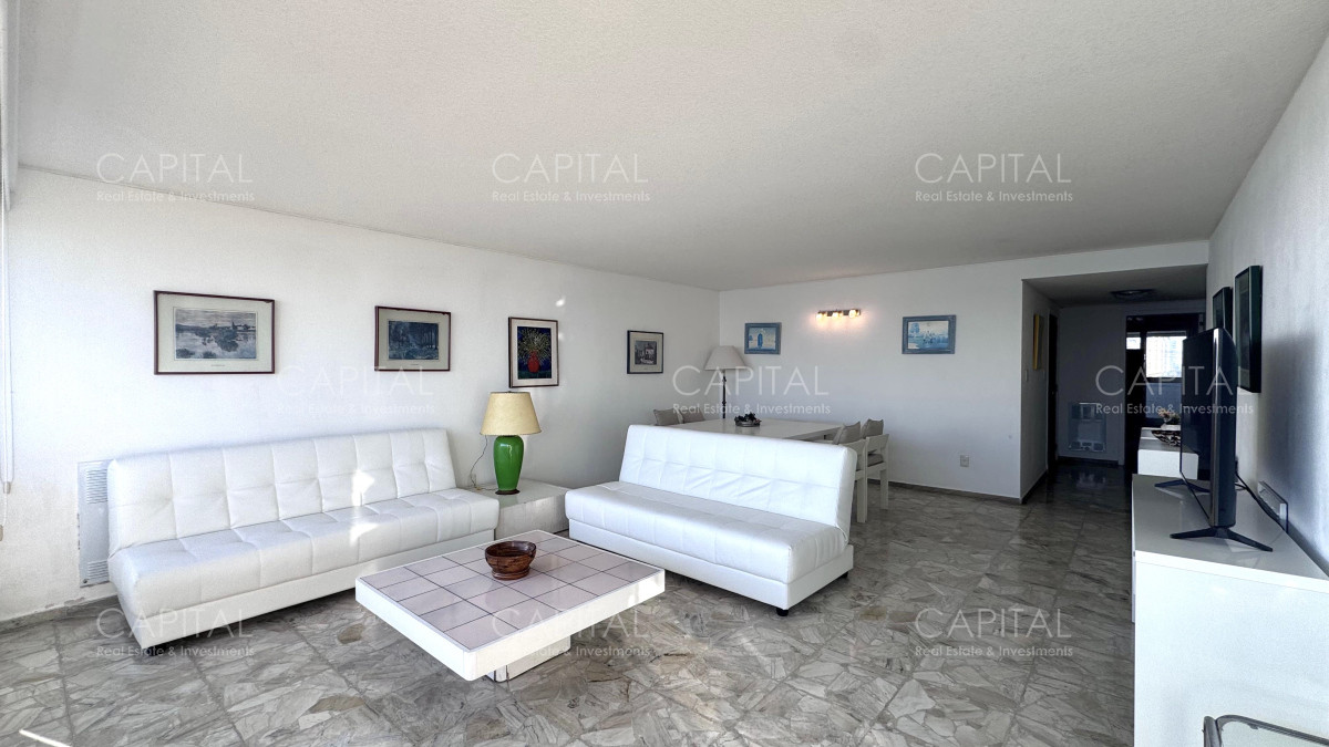 Apartamento ID.38452 - Apartamento en venta en Playa Mansa Punta del Este 