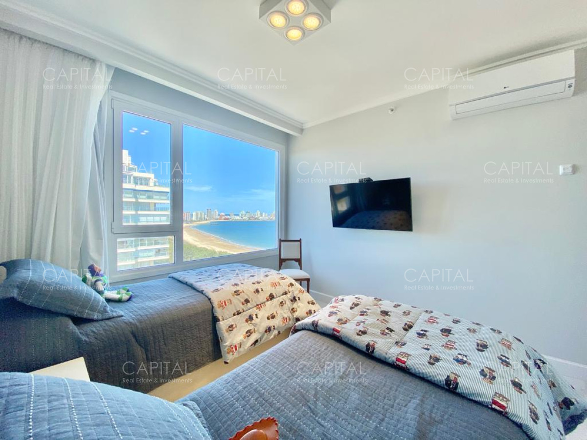 Apartamento ID.33282 - Paramount esquinero de tres dormitorios en suites mas dependencia con baño en Paramount Smart Tower en Venta