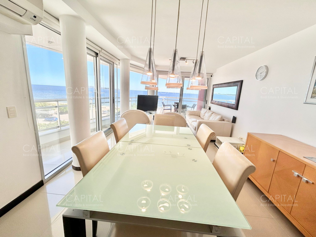 Apartamento ID.35449 - Apartamento en primera fila en venta con 2 parrilleros propios. 