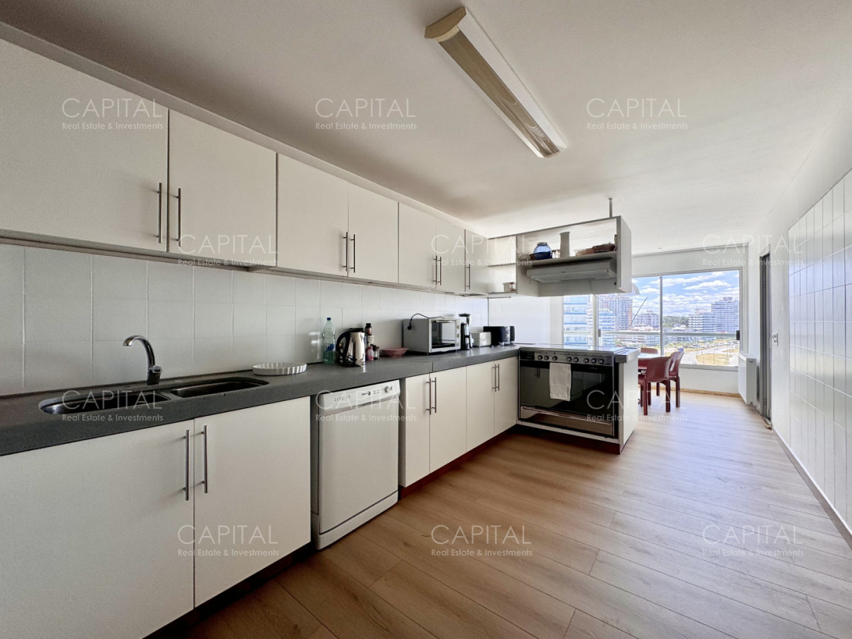 Apartamento ID.32324 - Estrella de Mar Punta del Este Departamento primera linea playa brava