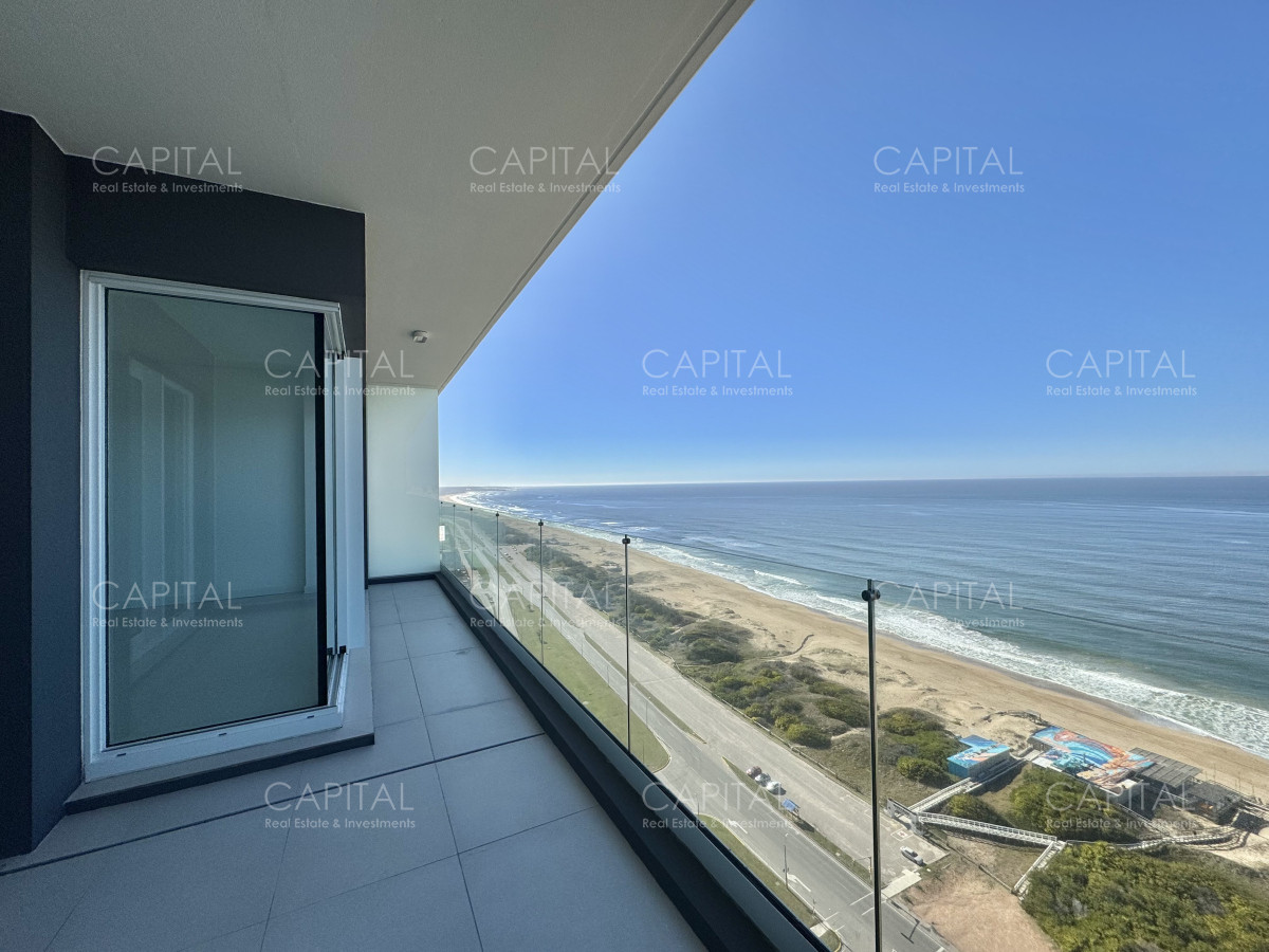 Apartamento ID.38866 - Le Parc IV de tres dormitorios piso alto en veta