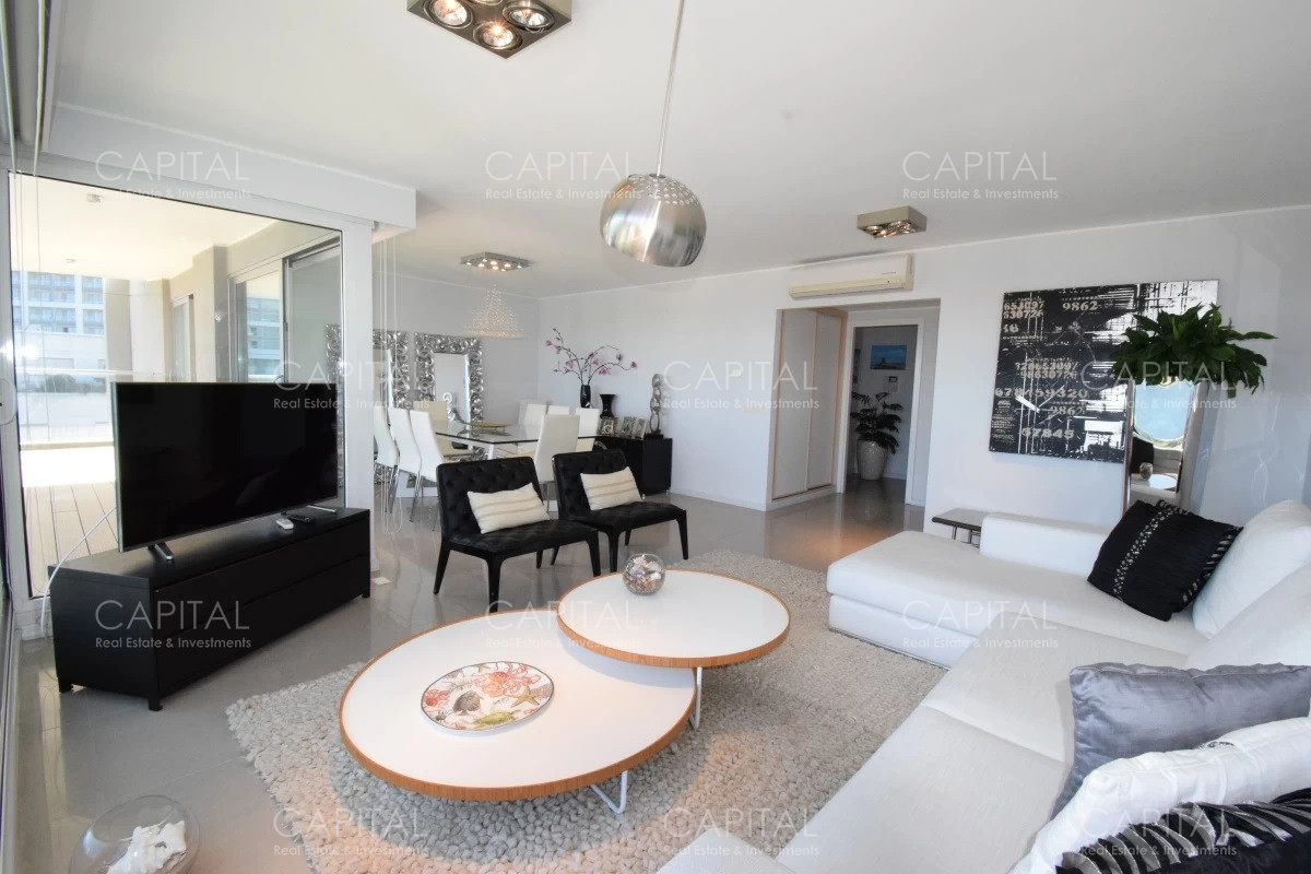 Apartamento ID.31807 - Venta Apartamento tres dormitorios torre de lujo en playa Mansa