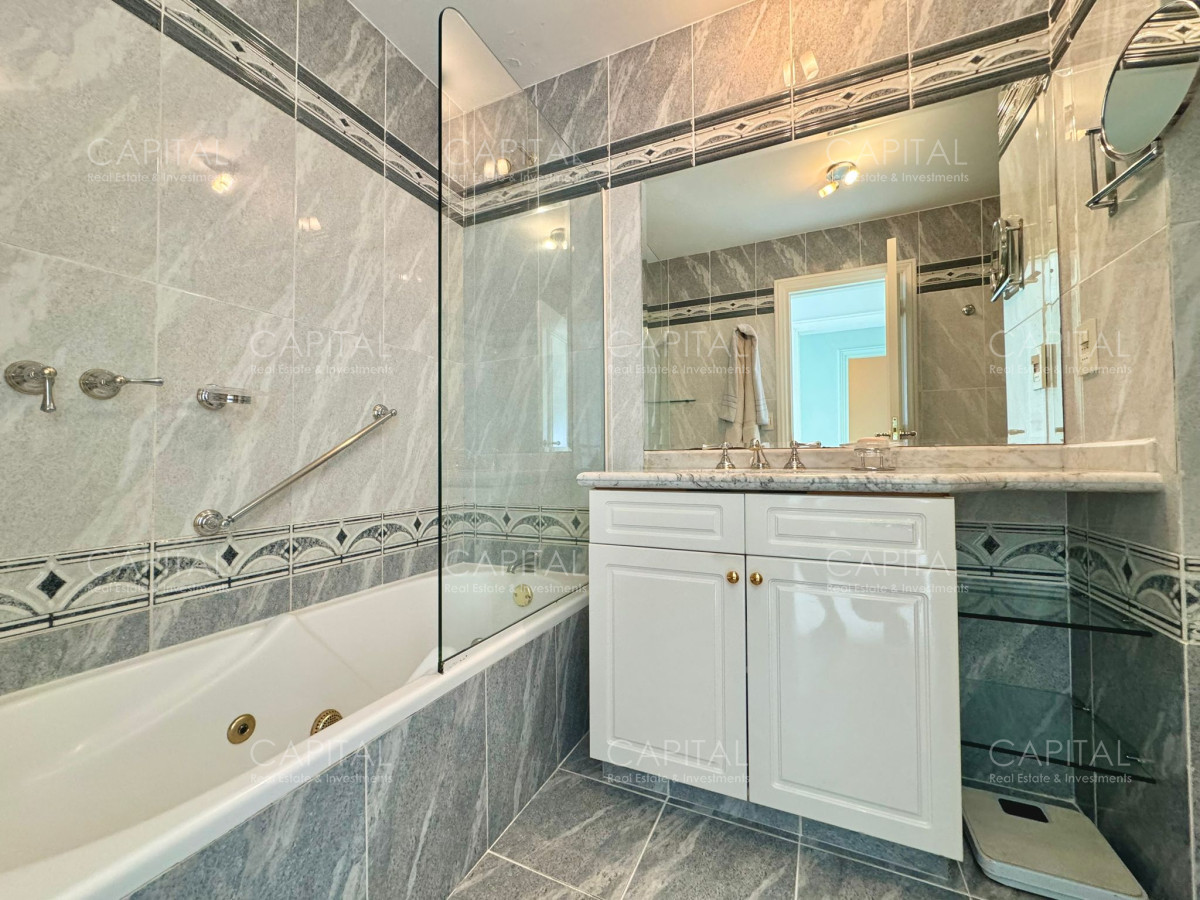 Apartamento ID.35035 - Coral Tower esquinero 3 suites + dependencia