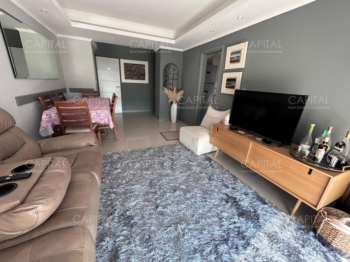 Apartamento ID.32420 - Venta departamento tres dormitorios terraza amplia con parrillero a metros Playa Brava