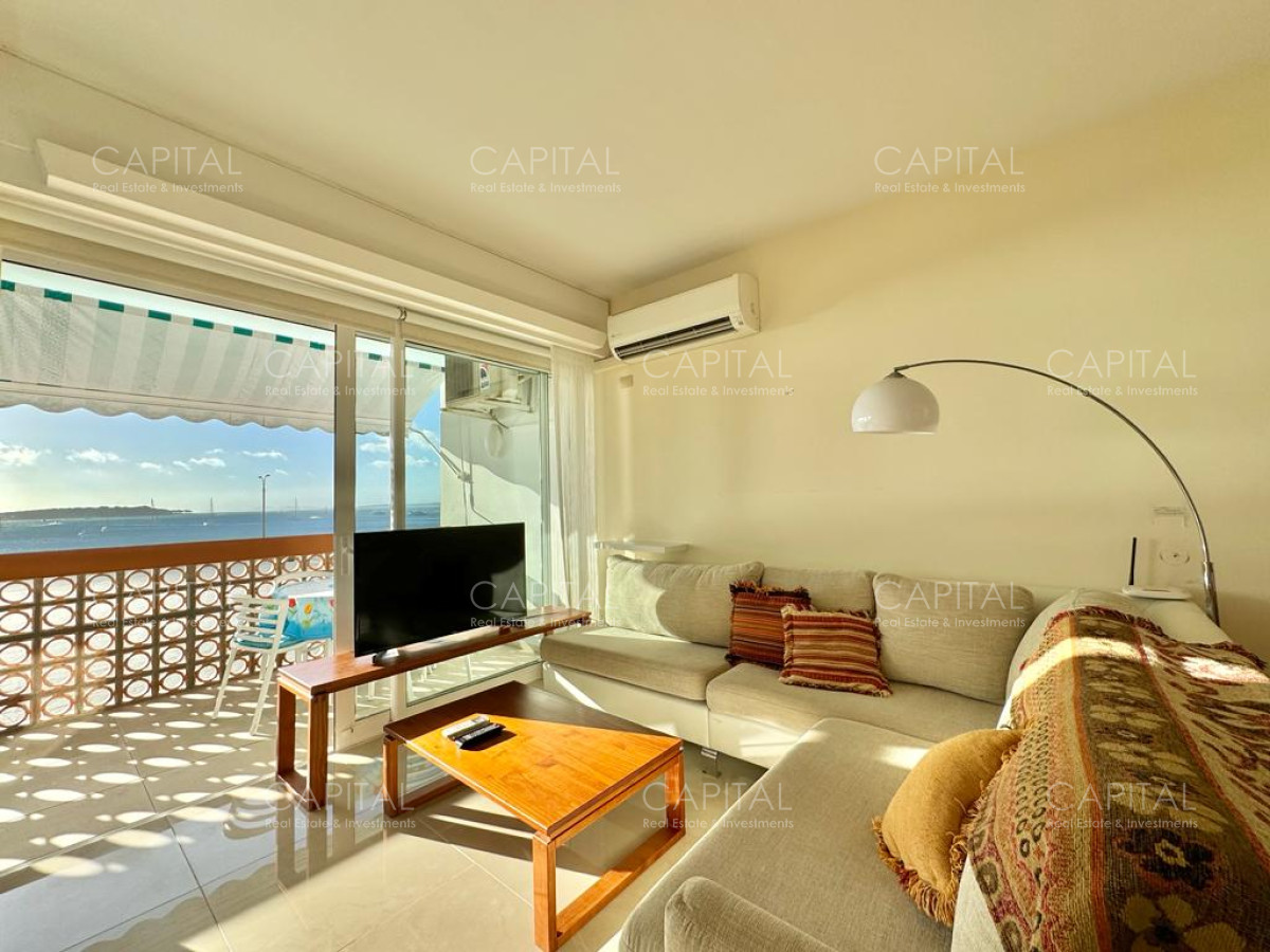 Apartamento ID.35578 - Apartamento de un dormitorio recilado frente al mar en Playa Mansa de Punta del Este