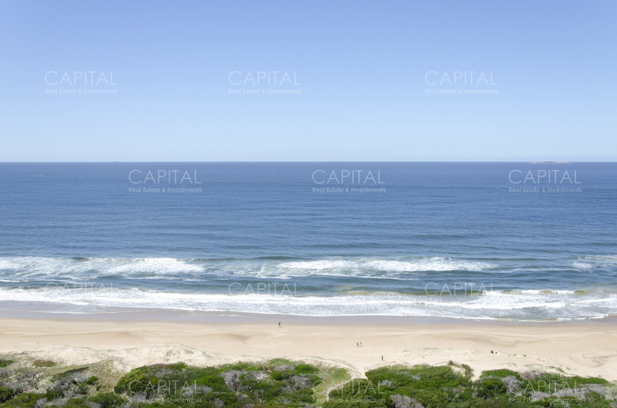 Apartamento ID.35239 - Torre lobos de tres dormitorios y dependencia de servicio en venta, Playa Brava