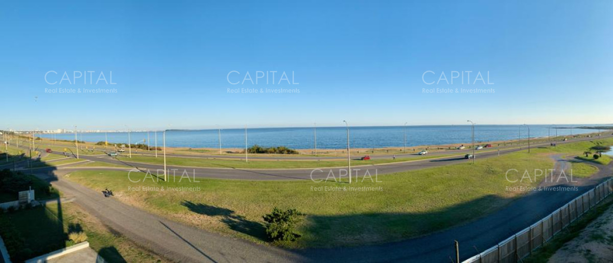Apartamento ID.30996 - Moderno Penthouse a Estrenar de 3 Dormitorios frente a Playa Mansa - Venta