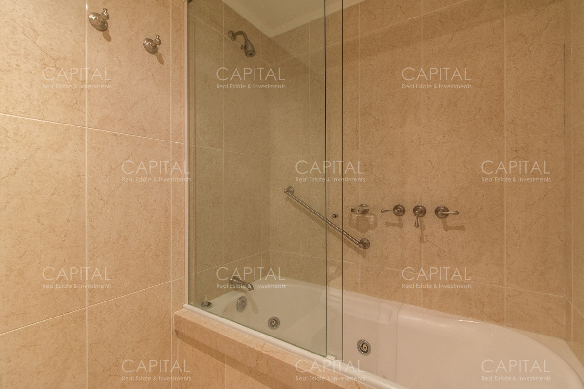 Apartamento ID.33697 - Apartamento en Le Jardin de tres dormitorios y dependencia de servicio en Venta Punta del Este en venta