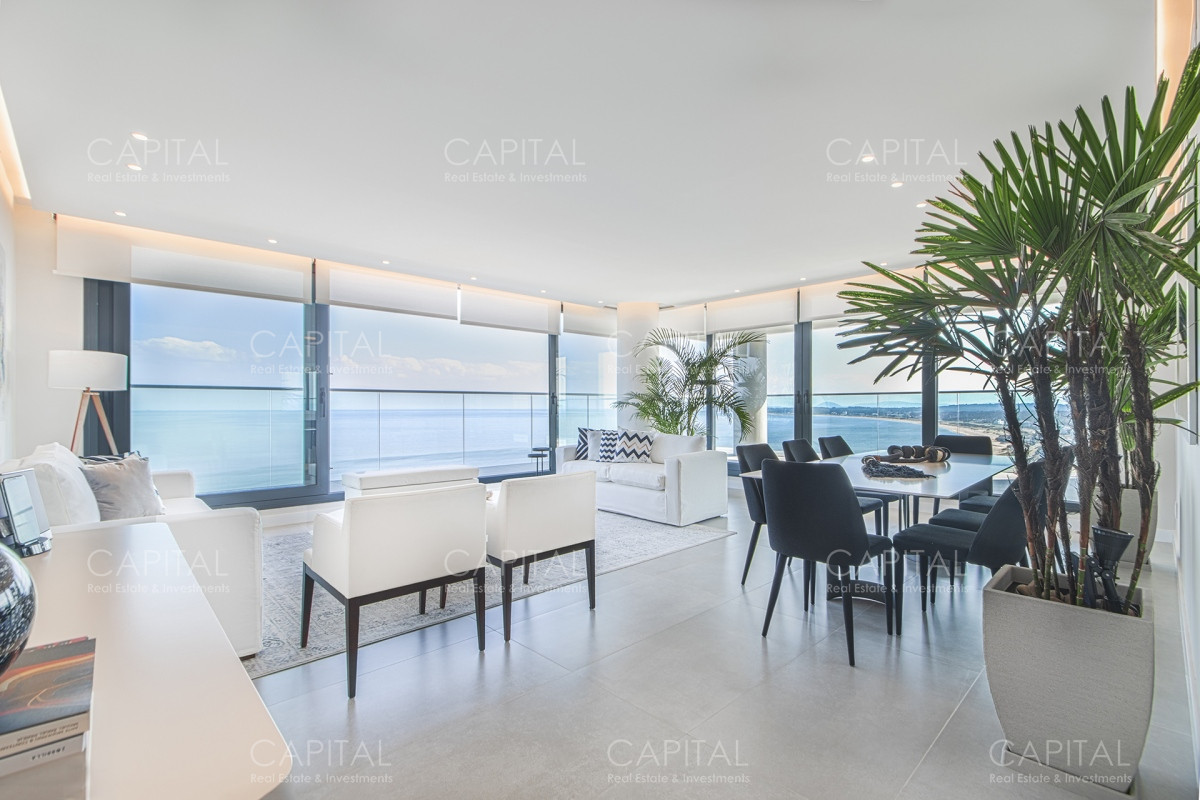 Apartamento ID.33696 - Apartamento en primera linea frente al mar Esquinero a Punta Ballena en edificio VENETIAN