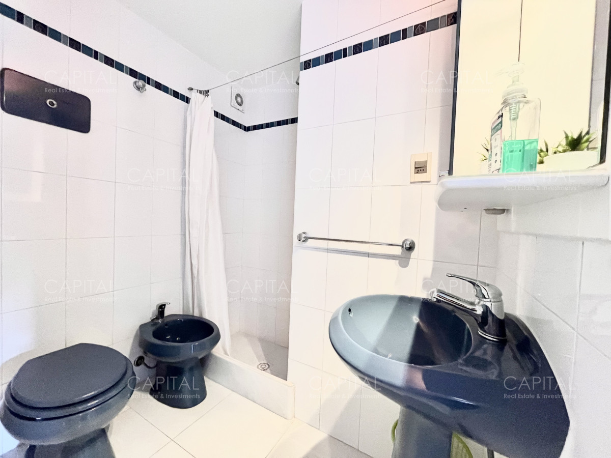 Apartamento ID.38558 - Apartamento 3 Dormitorios en Venta Primera linea Playa Mansa.