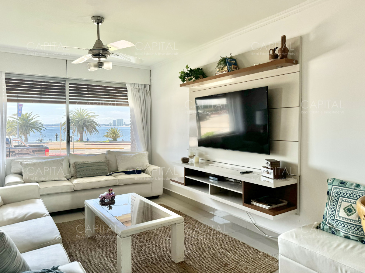 Apartamento ID.39032 - Apartamento de tres dormitorios con vista al mar, Playa Mansa, Punta del Este