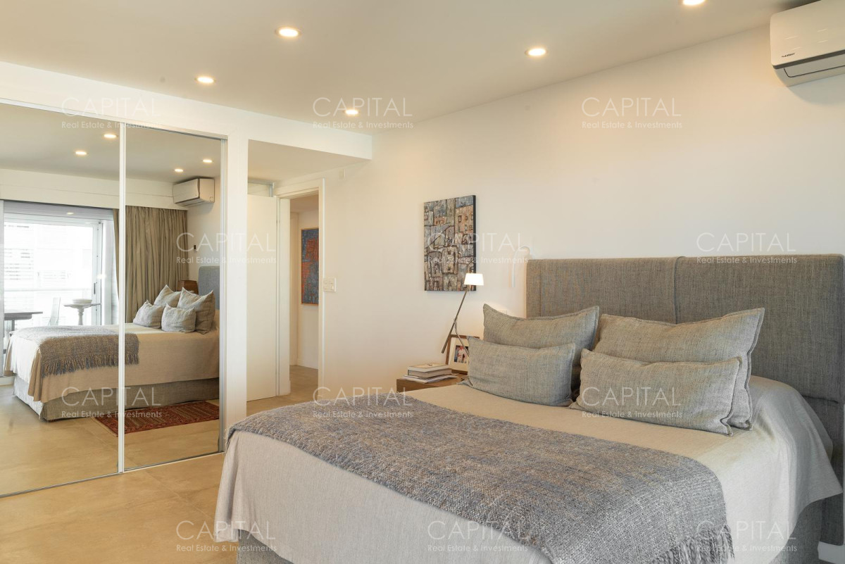 Apartamento ID.36586 - Exclusivo departamento totalmente reformado de 4 suites en Playa Mansa