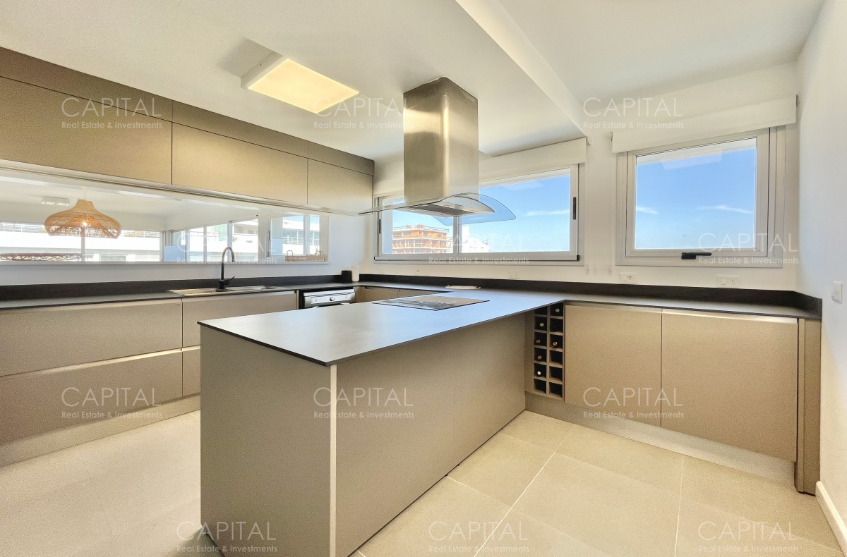 Apartamento ID.34498 - Espectacular Penthouse Duplex en primera línea Brava