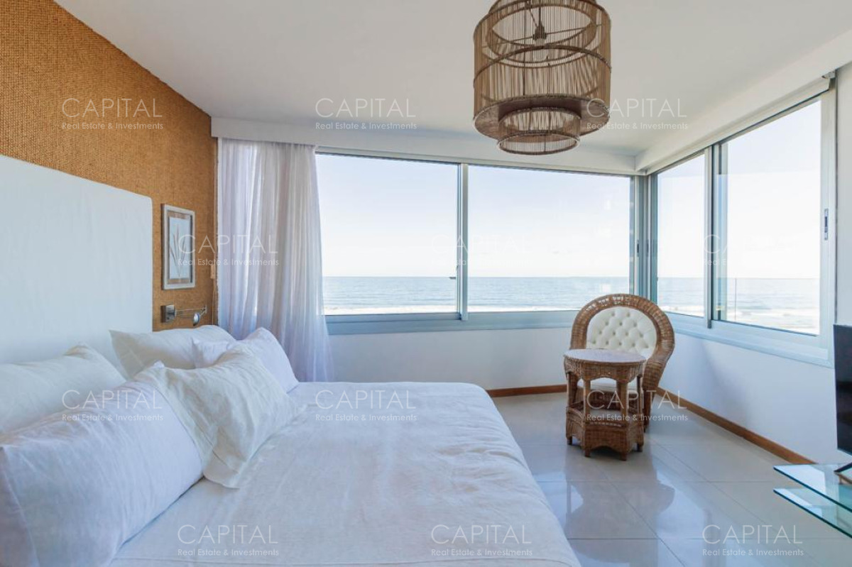 Apartamento ID.29600 - Apartamento primera fila en Tiburón Tres de tres dormitorios y dependencia de servicio en venta