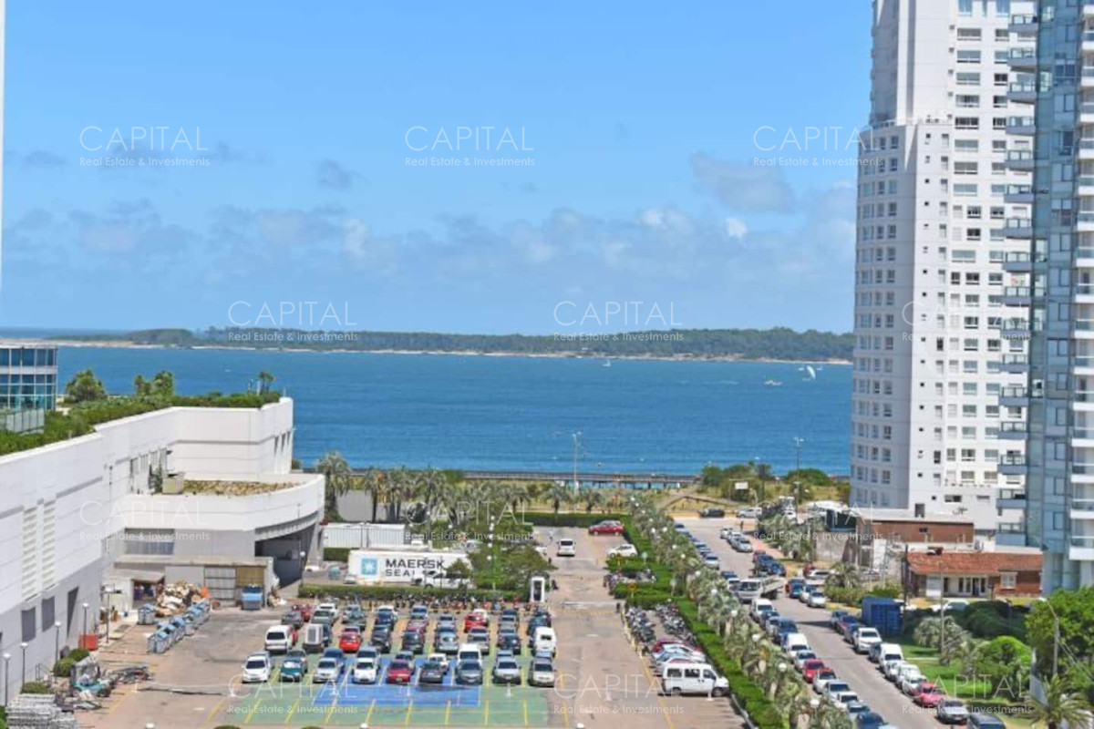 Apartamento ID.31748 - Apartamento Casino Tower en Venta de Dos dormitorios en Playa Mansa, Punta del este