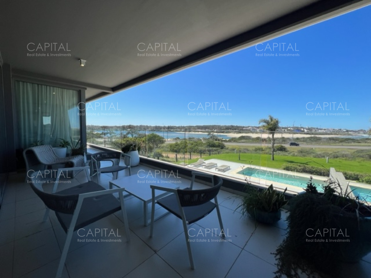 Magnifico apartamento con vista a la desembocadura y el mar, photo 1