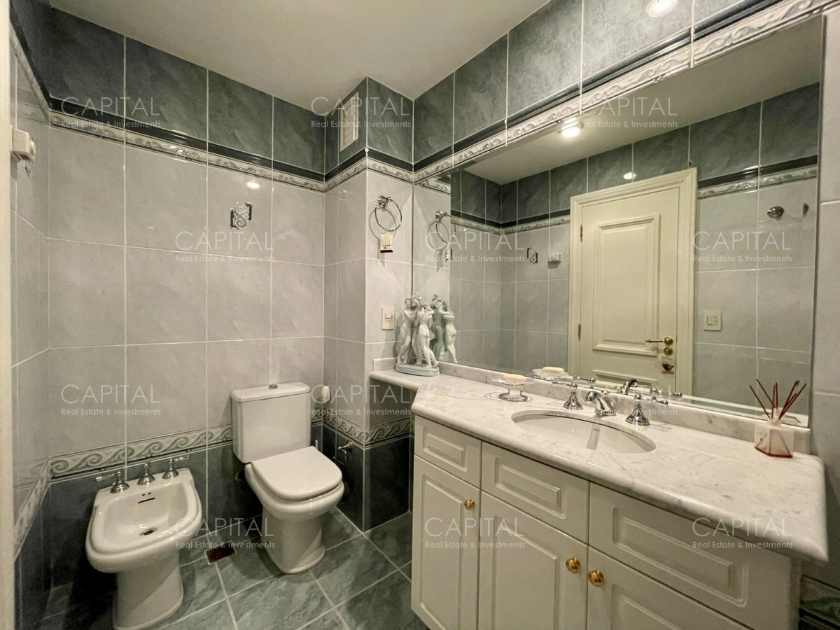 Apartamento ID.31146 - Alquiler temporario de apartamento al frente en edificio de categoría sobre Playa Mansa