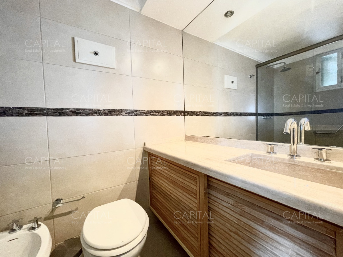 Apartamento ID.33467 - Fontemar Punta del Este Apartamento de 4 dormitorios con vista al puerto en venta