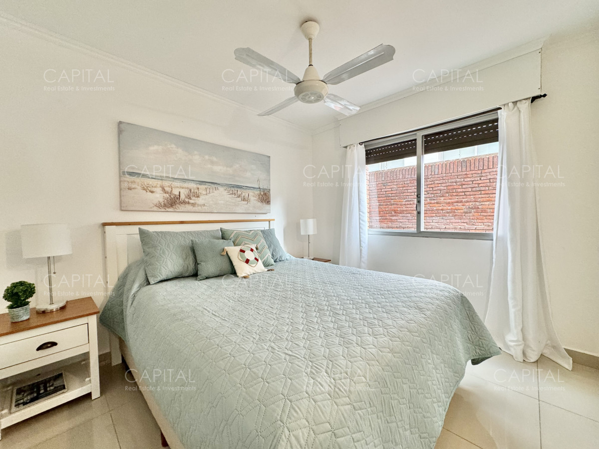 Apartamento ID.39032 - Apartamento de tres dormitorios con vista al mar, Playa Mansa, Punta del Este