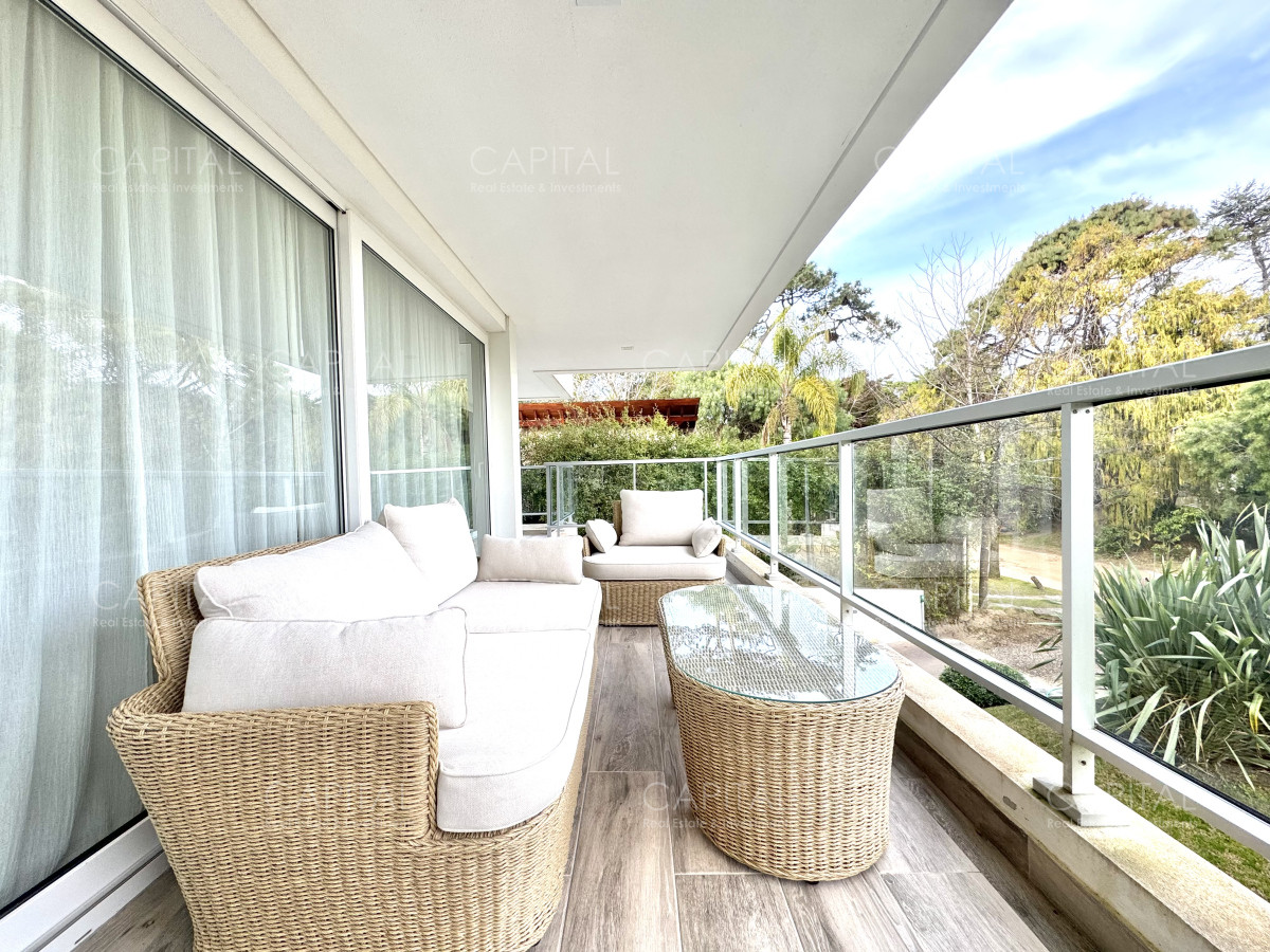 Apartamento ID.30282 - Espectacular Apartamento Duplex de Tres dormitorios en Venta en Barrio Golf