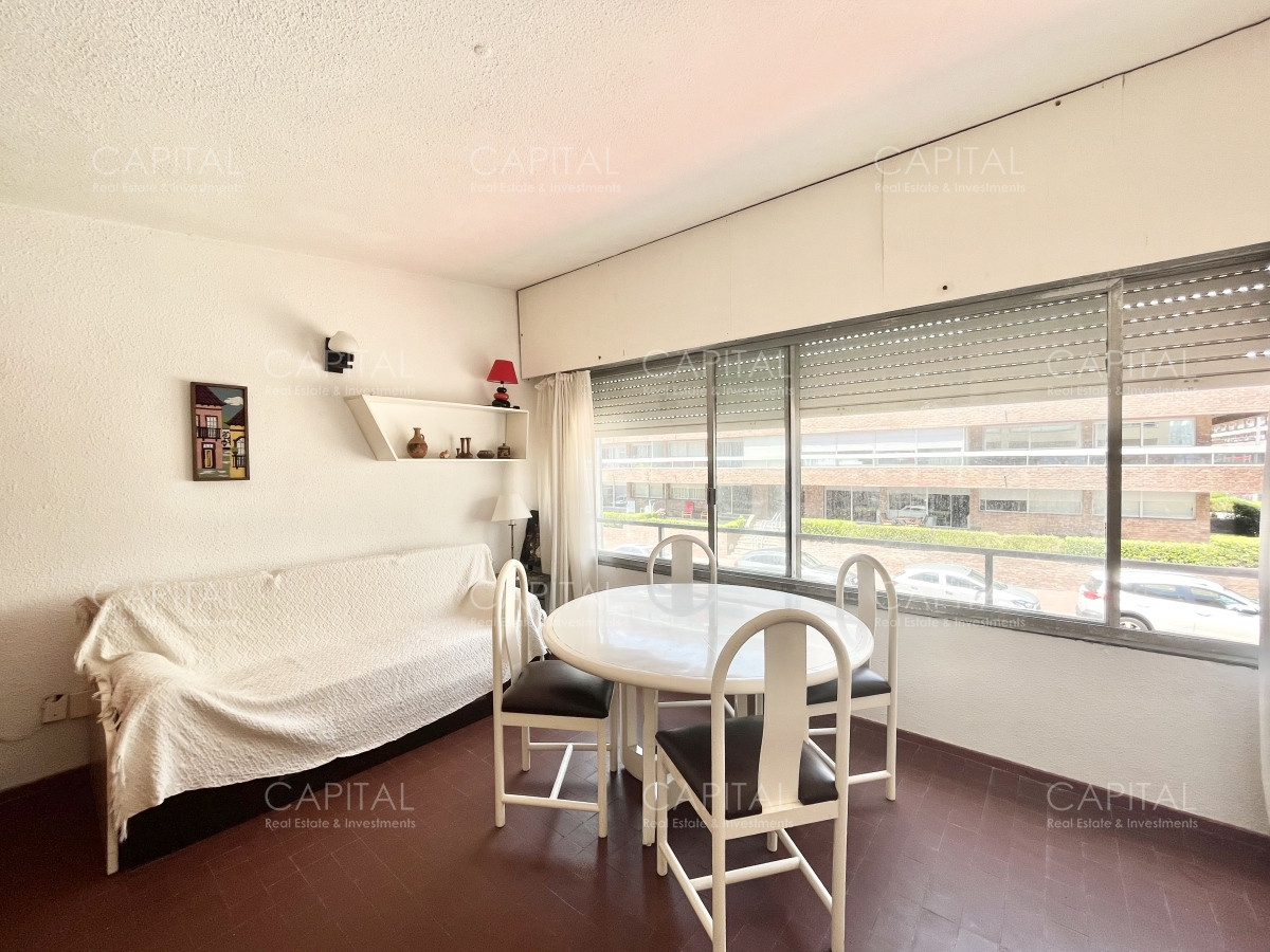 Apartamento ID.35570 - Departamento en Venta de Un Dormitorio en Peninsula, Punta del Este 
