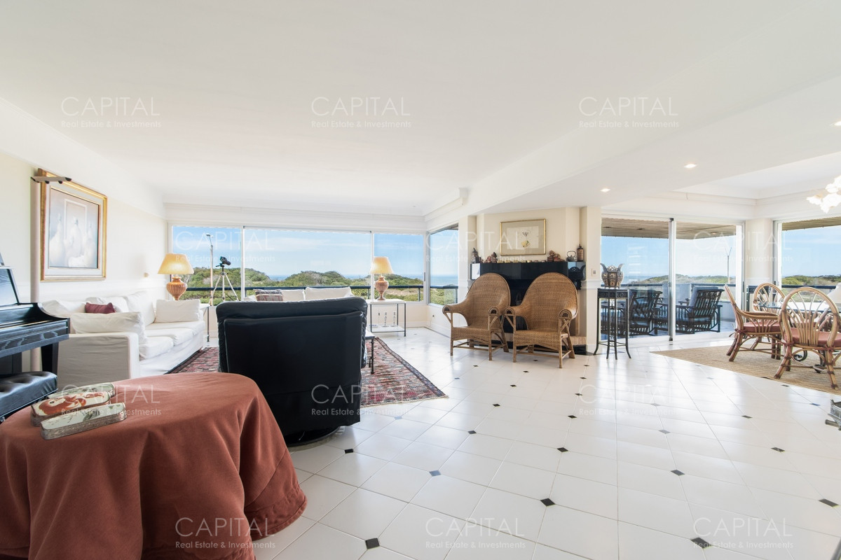 Apartamento ID.35179 - Apartamento en venta en primera línea Playa Brava