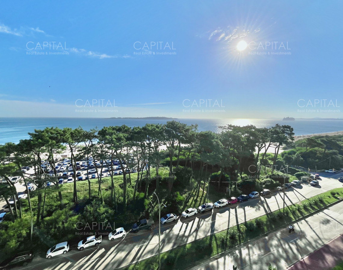 Apartamento ID.37926 - Apartamento en Primera Línea – Playa Mansa