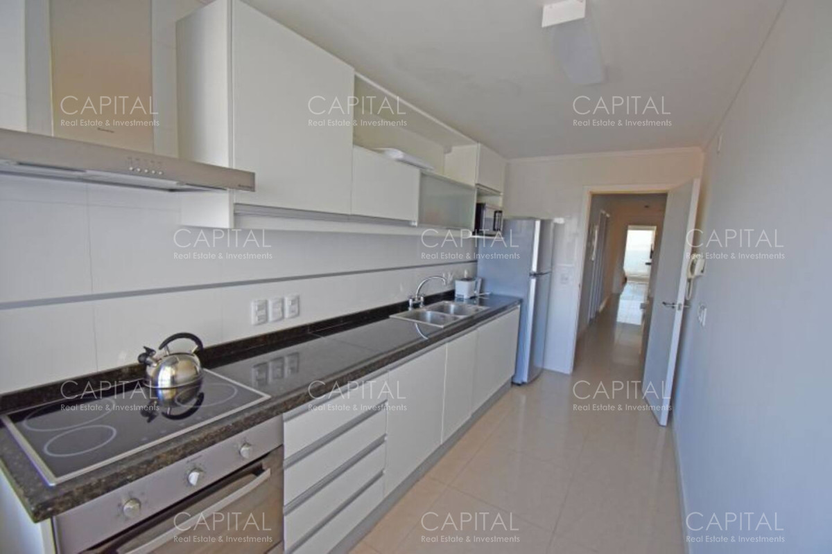 Apartamento ID.31748 - Apartamento Casino Tower en Venta de Dos dormitorios en Playa Mansa, Punta del este