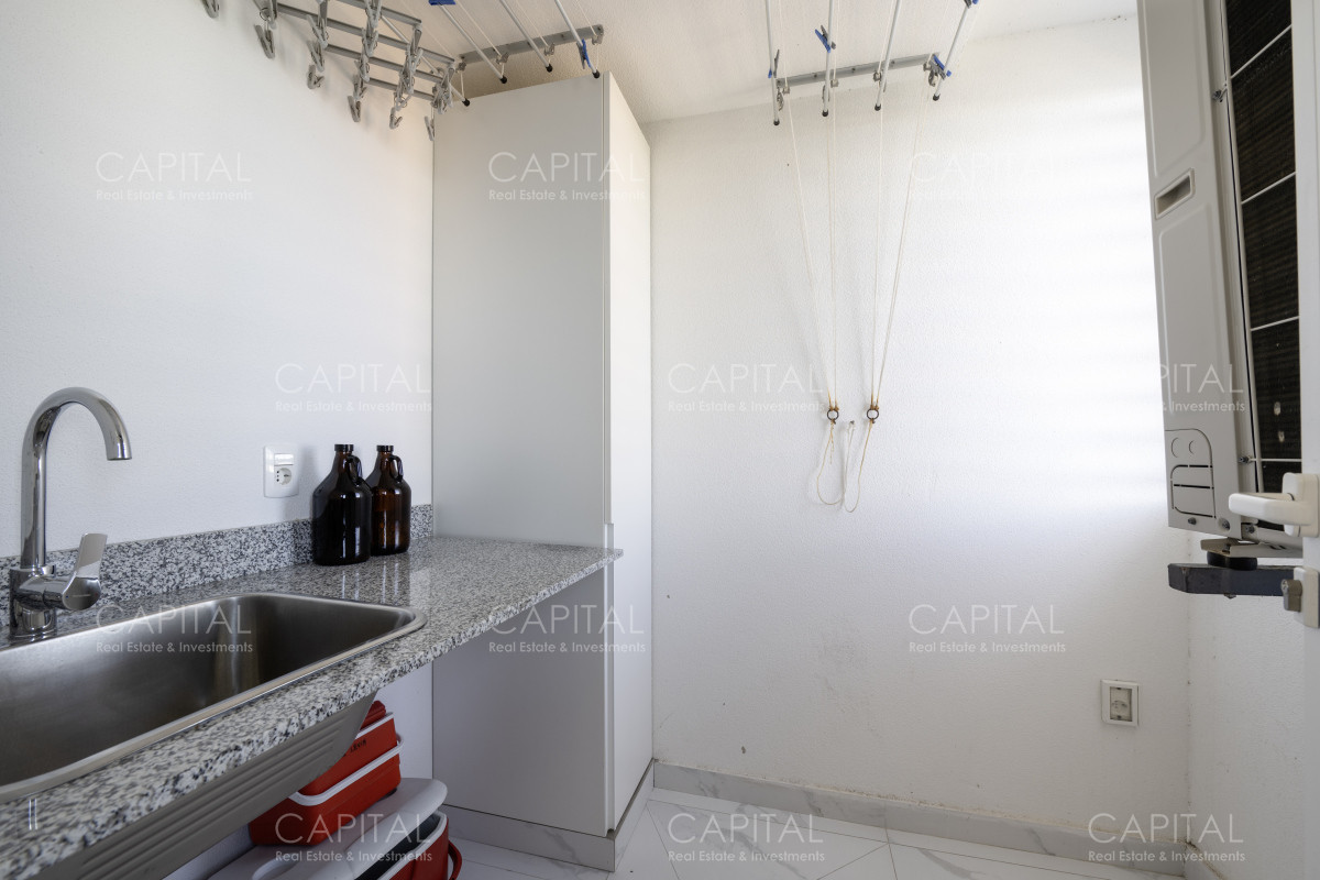 Apartamento ID.36575 - Paramount esquinero de tres dormitorios y servicio en alquiler 