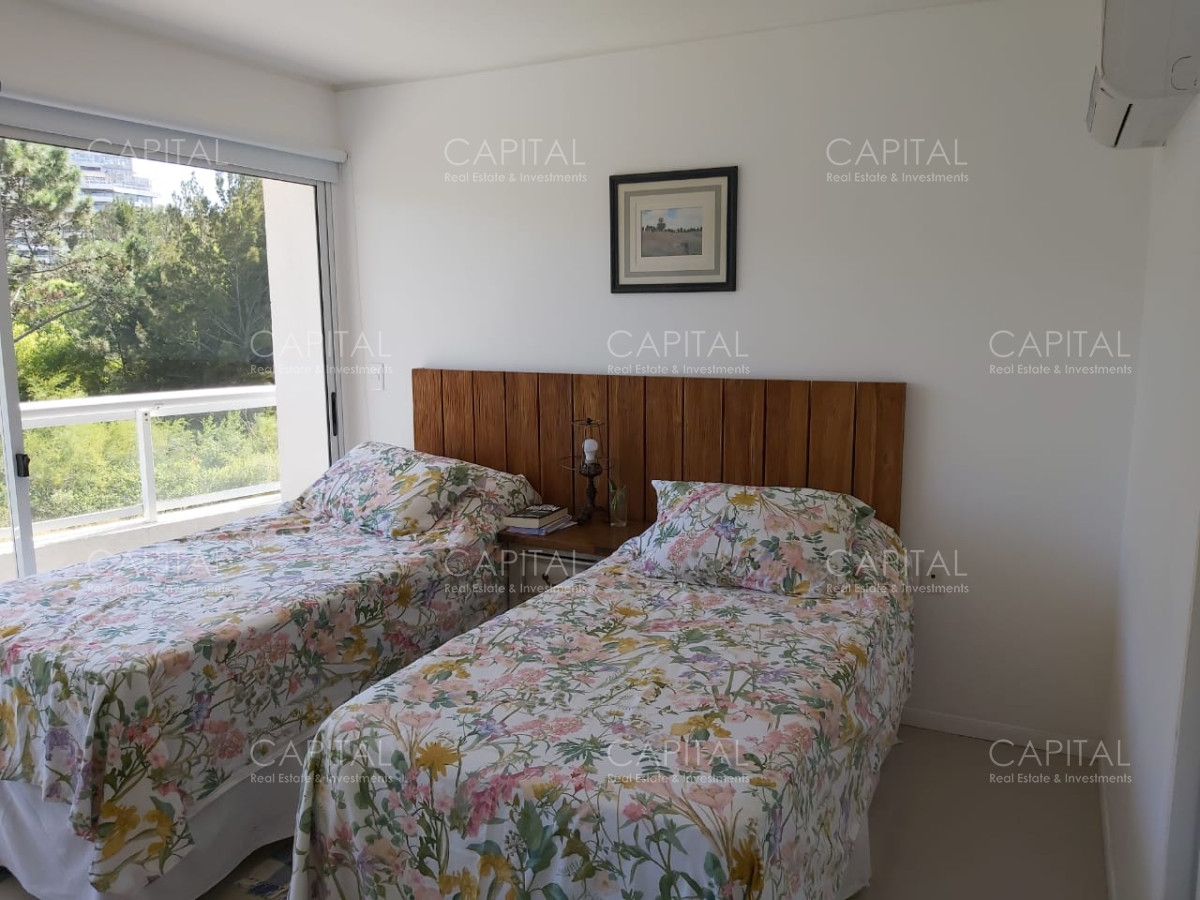 Apartamento ID.28655 - Apartamento en Venta en Punta del Este - Dos Dormitorios con Parrillero