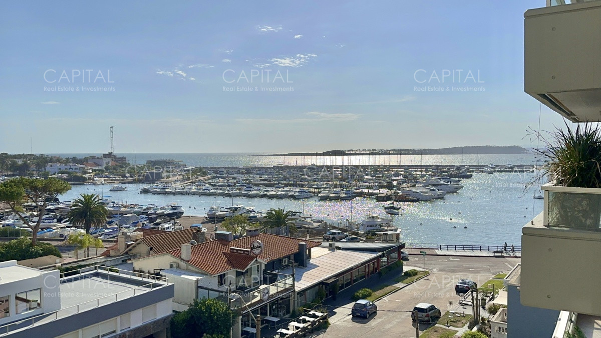 Apartamento ID.34218 - Apartamento de tres dormitorios y de dependencia de servicio, Puerto de Punta del Este.