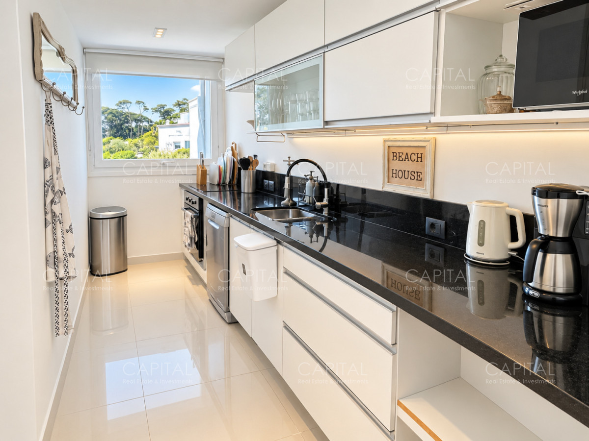 Apartamento ID.28086 - Departamento en venta 3 dormitorios en Manantiales en Bikini Beach