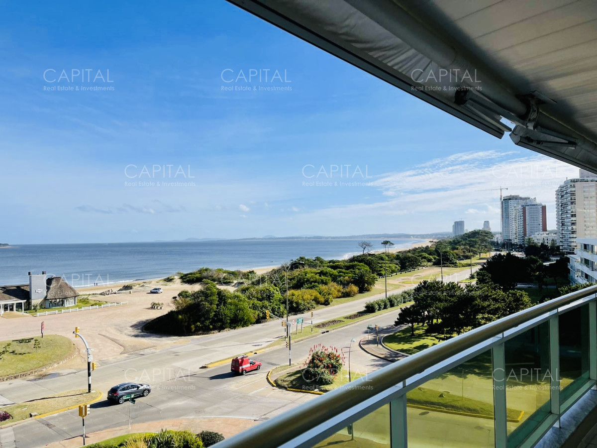 Apartamento ID.31146 - Alquiler temporario de apartamento al frente en edificio de categoría sobre Playa Mansa