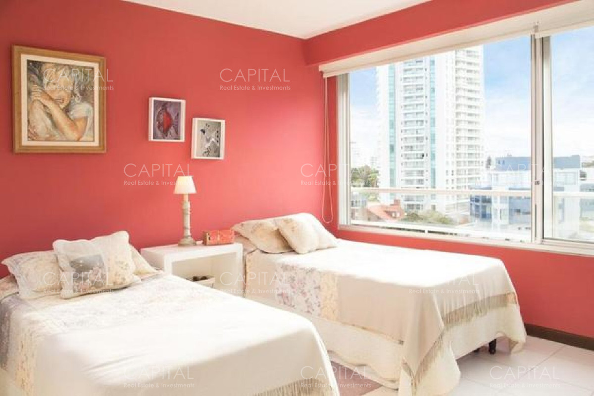 Apartamento ID.26486 - Espectacular Apartamento Torre Tiburon 3 dormitorios + servicio con baño