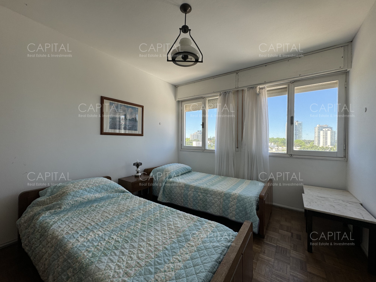 Apartamento ID.39227 - Apartamento de dos dormitorios en venta, Aidy Grill, Punta del Este.