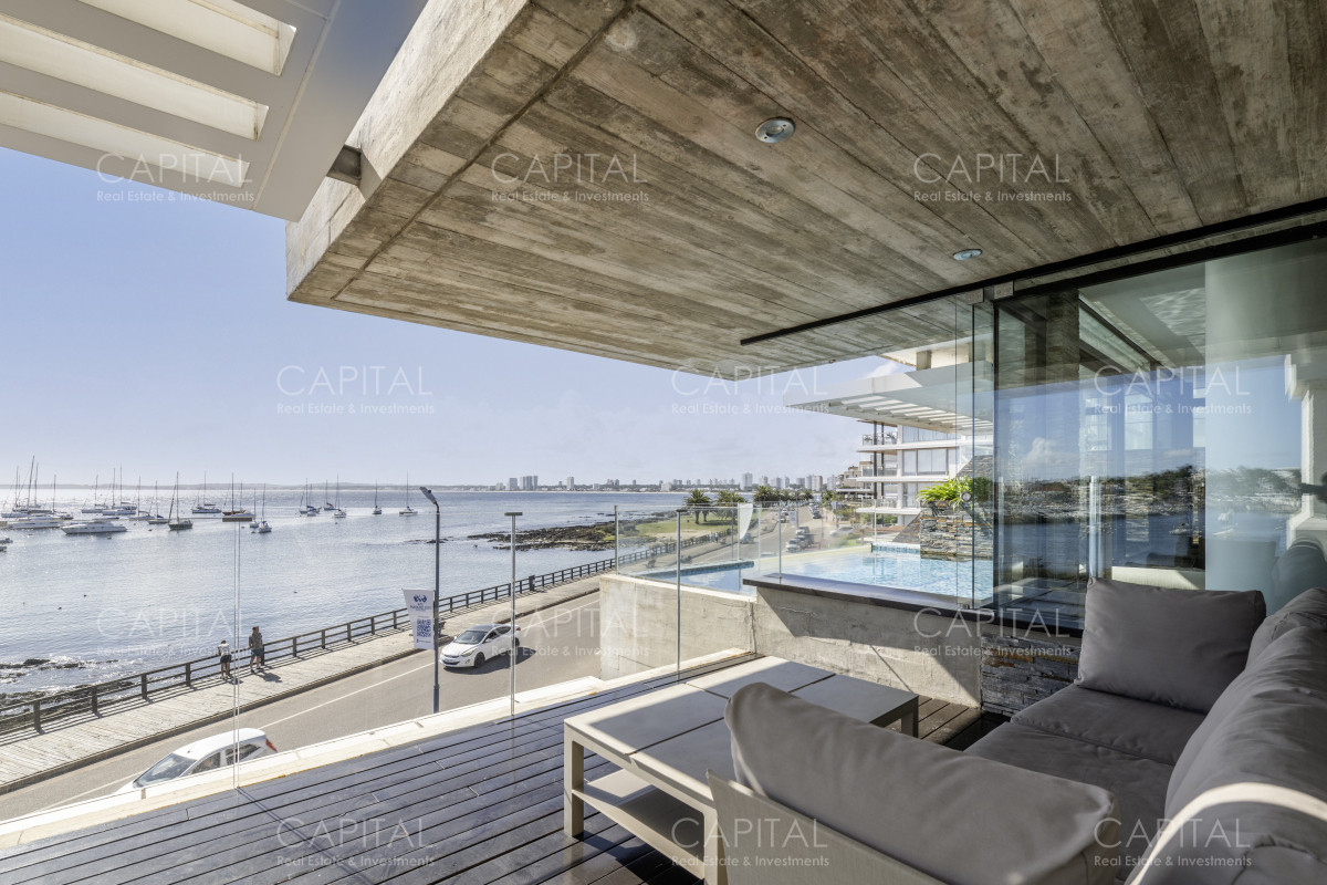 Apartamento ID.32557 - Departamento en Venta Primera Linea en Puerto Punta del Este