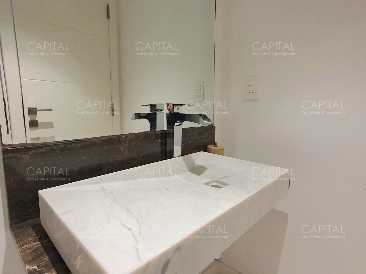 Apartamento ID.32026 - Venta Departamento Primera Línea dos dormitorios y dependencia de servicio en Playa Mansa Punta del Este