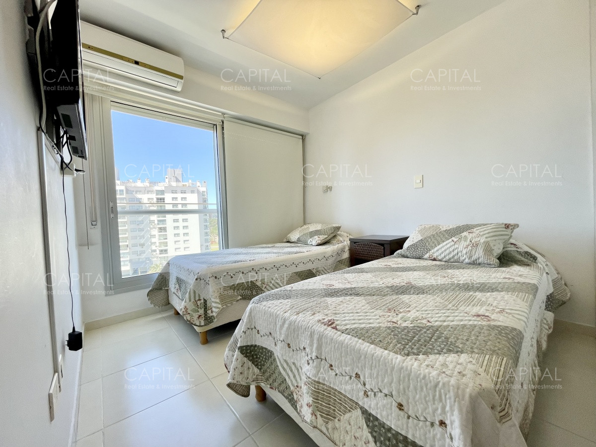 Apartamento ID.30388 - Apartamento de Dos dormitorios en Venta en Playa Mansa, Punta del Este