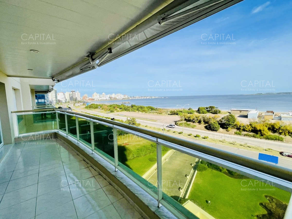 Apartamento ID.31146 - Alquiler temporario de apartamento al frente en edificio de categoría sobre Playa Mansa