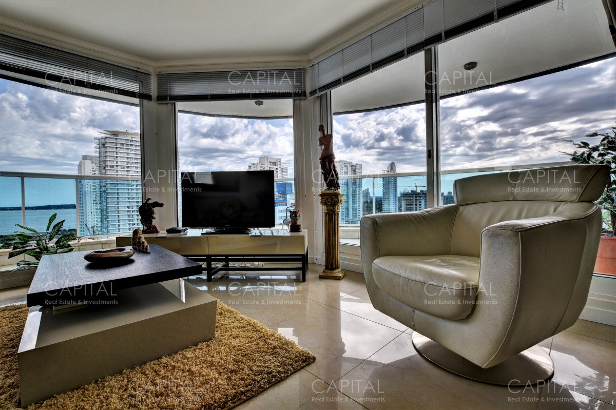 Apartamento ID.27073 - Casino Tower Departamento en Venta