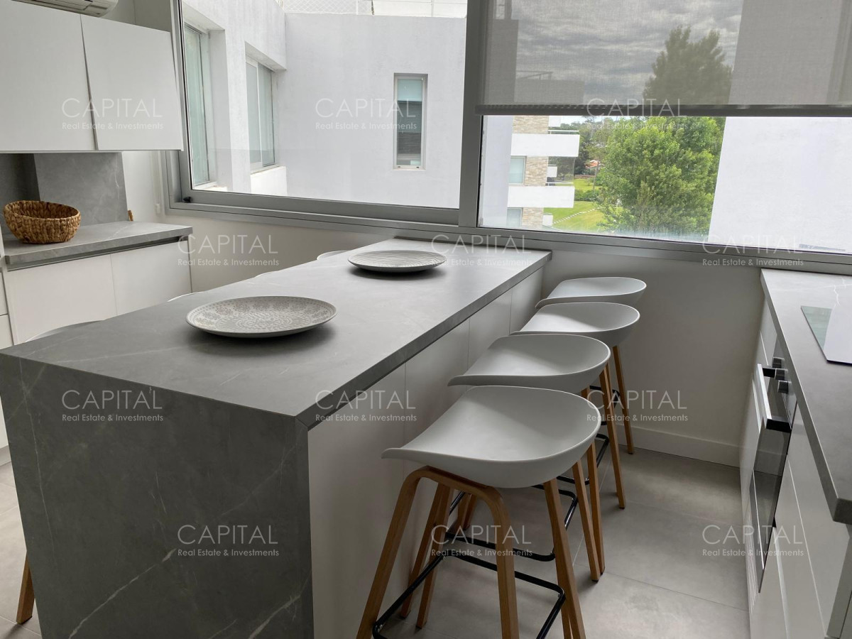 Apartamento ID.38643 - Penthouse Duplex en edificio Isabel en playa Mansa Punta del Este